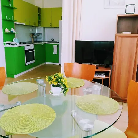 Elinor Budjaka Sozopol