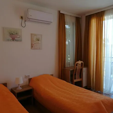 Elinor Budjaka Apartamento