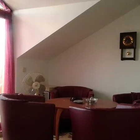 Elinor Budjaka Sozopol