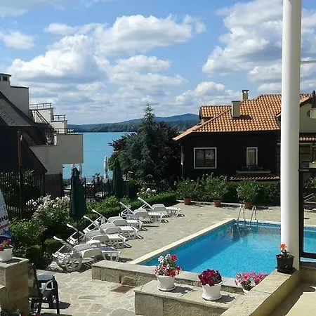 Elinor Budjaka Sozopol