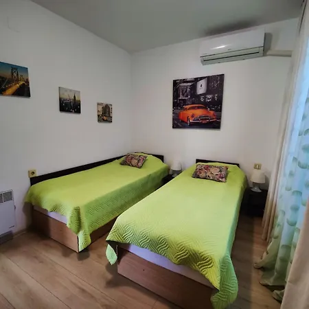 Apartman Elinor Budjaka *