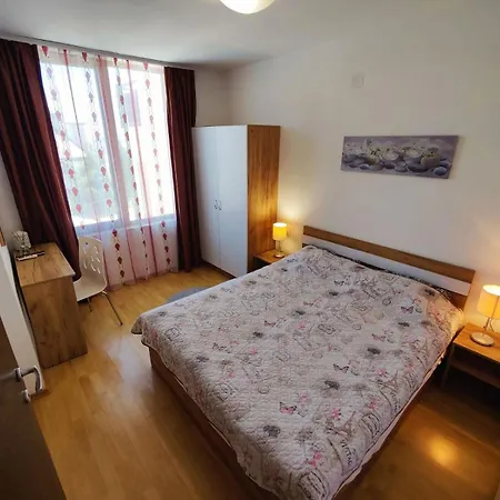 Elinor Budjaka * Szozopol