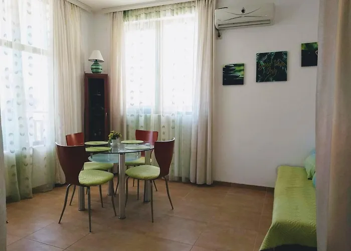 Appartamento Elinor Budjaka